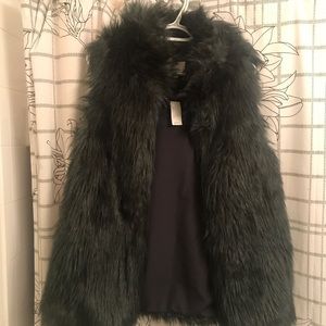 Loft faux fur vest